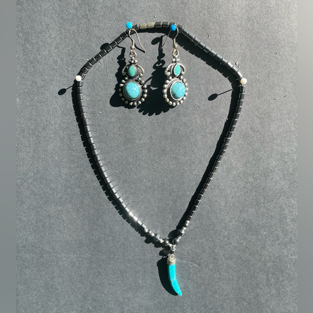 Necklace and Earring Set Turquoise with Gunmetal Toned Metal